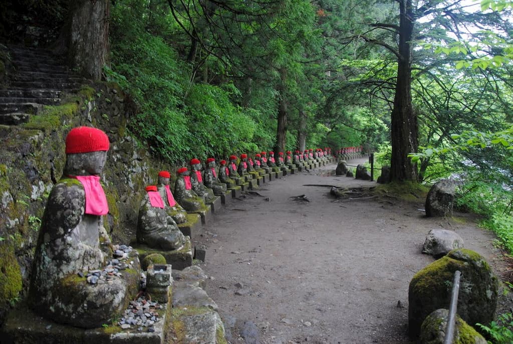 Statuette Jiza a Nikko