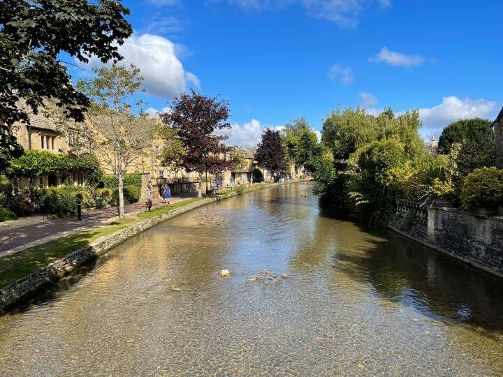 river windrush bourton-on-the-water